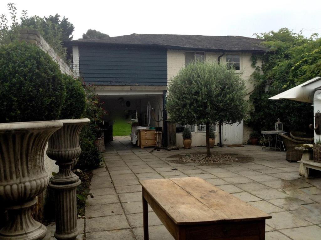 The Clockhouse Apartment Old Windsor Exterior foto