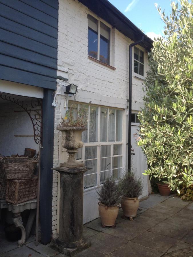The Clockhouse Apartment Old Windsor Exterior foto