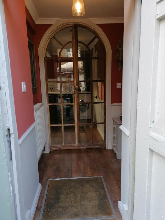 The Clockhouse Apartment Old Windsor Exterior foto